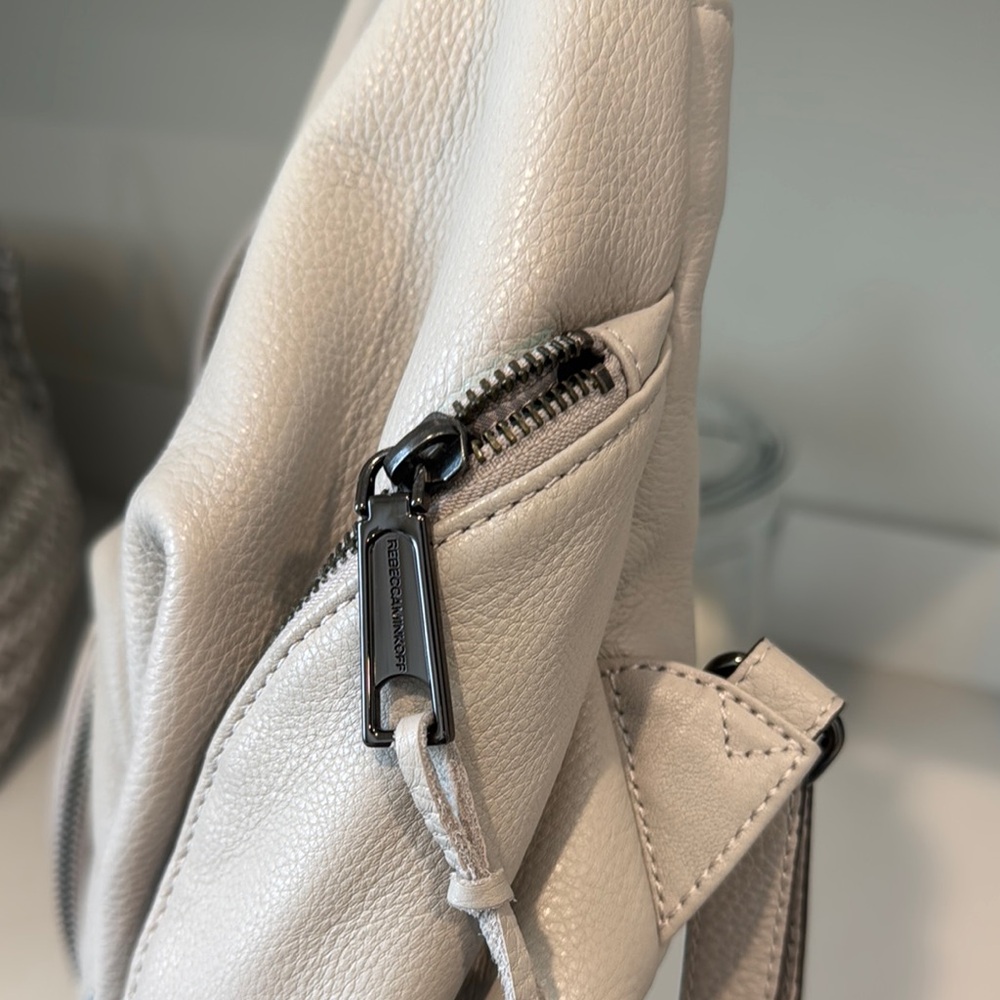 Elegant Gray Leather Backpack - image 2